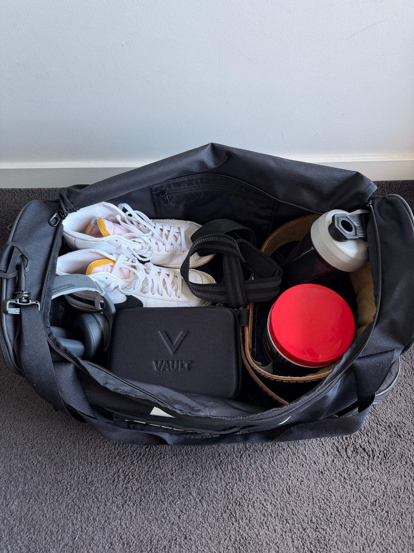 VAULT BLACKICE Travel Case